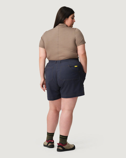 Hikerkind: 8 Pocket Short 01 - Bathyal