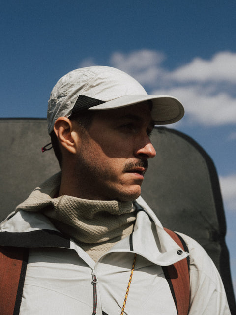 Klättermusen: Ansur Five Panel Cap - Dove Raven