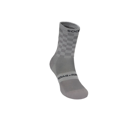 SOAR Running: Square Crew Sock - Grey - HEATWAVE