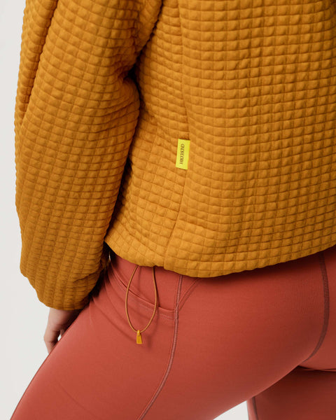 Hikerkind: Midlayer 01 - Alpenglow