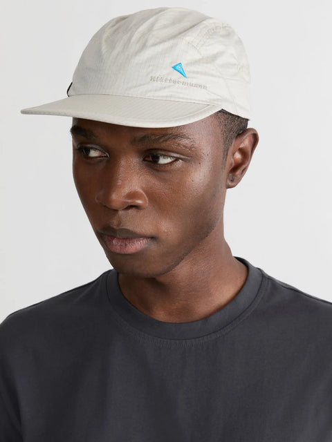 Klättermusen: Ansur Five Panel Cap - Dove Raven
