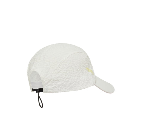 SOAR Running: Dart Cap - White