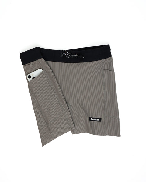 Bandit Running: Women's Striped Cadence 5" Compression Shorts - Concrete Taupe / Cocoa
