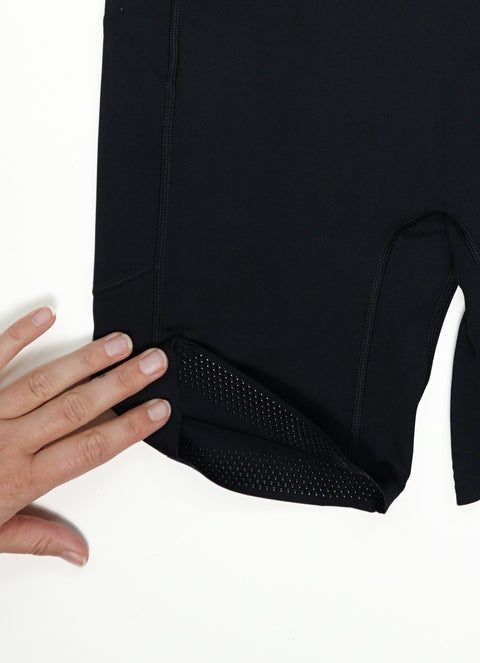 Bandit Running: Women's Stamina-V High Waist 7" Compression Short - Black