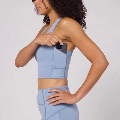 Bandit Running: Women's Stamina Scoop Neck Race Crop - Smokey Blue