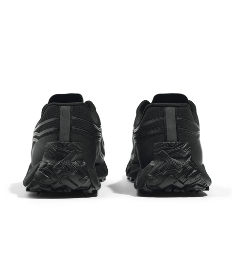 Norda Run: 002 - Stealth Black