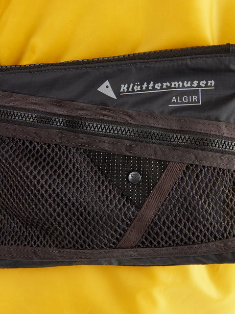 Klättermusen: Algir Accessory Bag Small - Chaya Sand - HEATWAVE - Klättermusen: Algir Accessory Bag Small - Chaya Sand